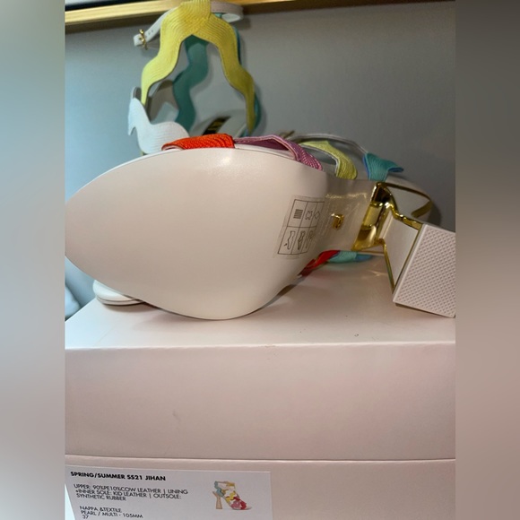 Kat Maconie Jihan in Pearl/Multi